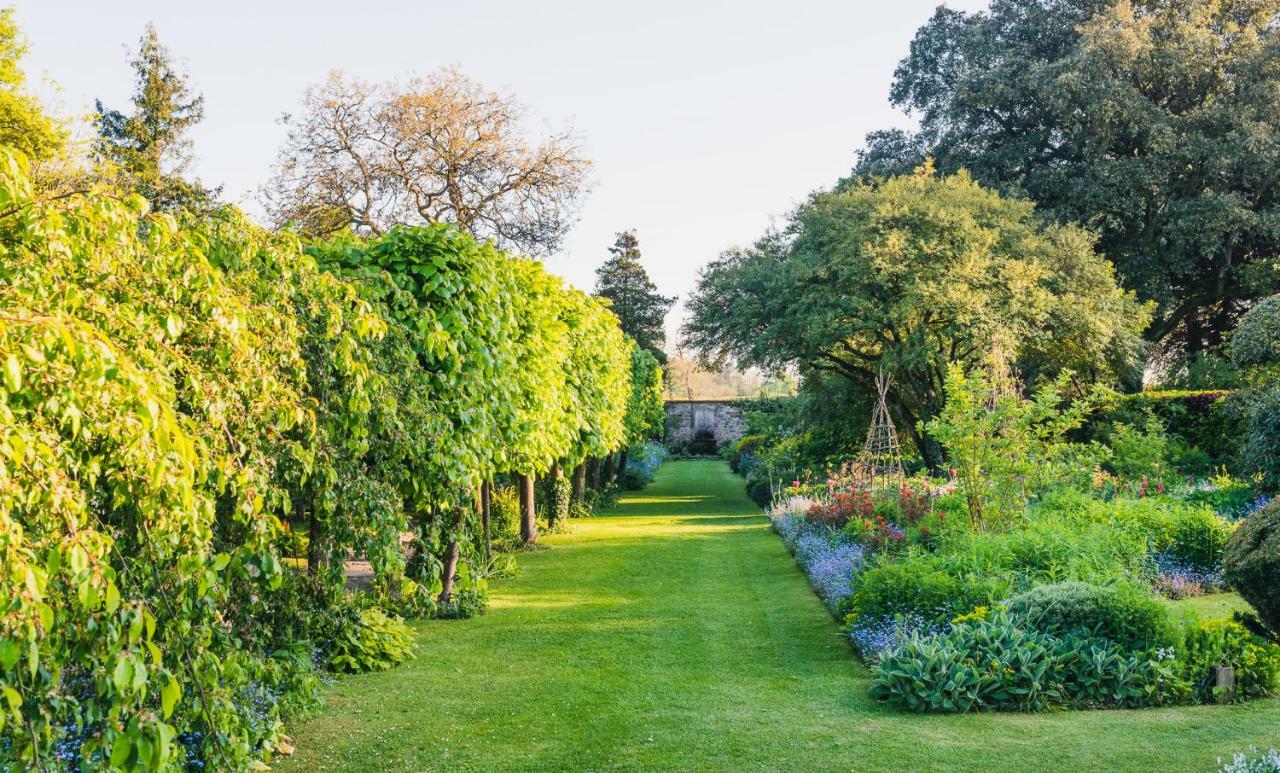 ホテル Barnsley House Ampney Crucis エクステリア 写真